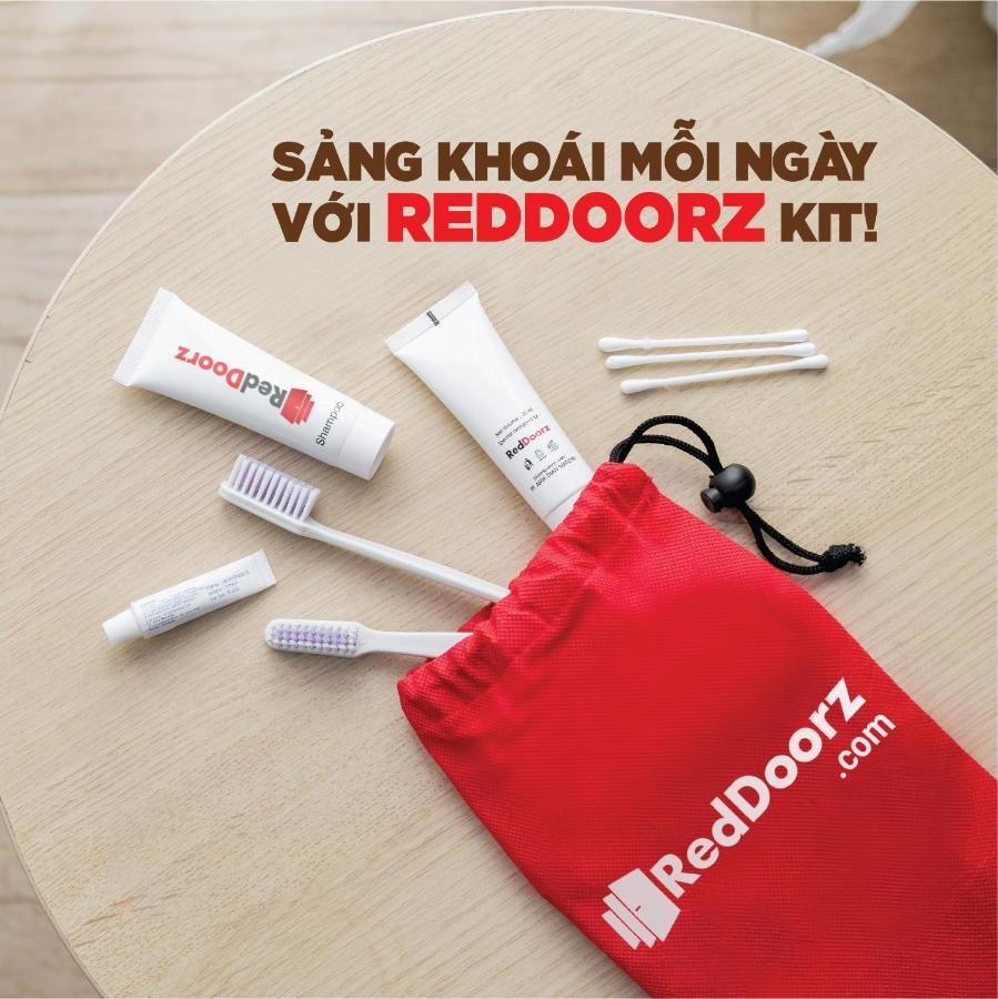 Reddoorz Near Etown 4 Hotel Ho Chi Minh City Exterior photo